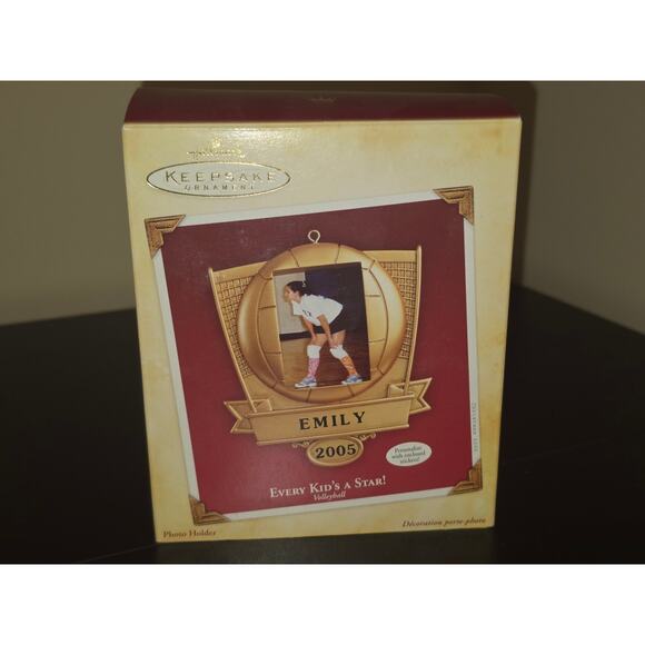 2005 Hallmark Keepsake Christmas Ornament " Every Kid's a Star" Volleyball NIB - Picture 1 of 4